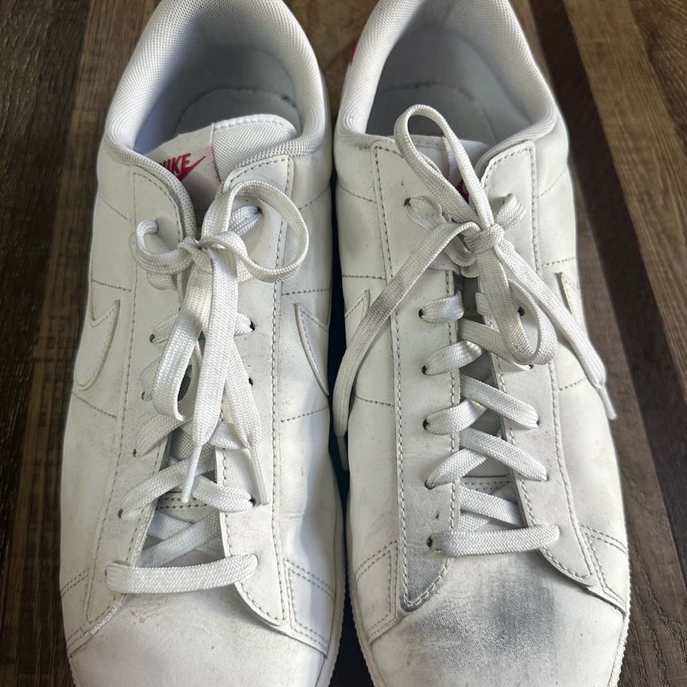 Nike Men's White Lace-Up Sneakers